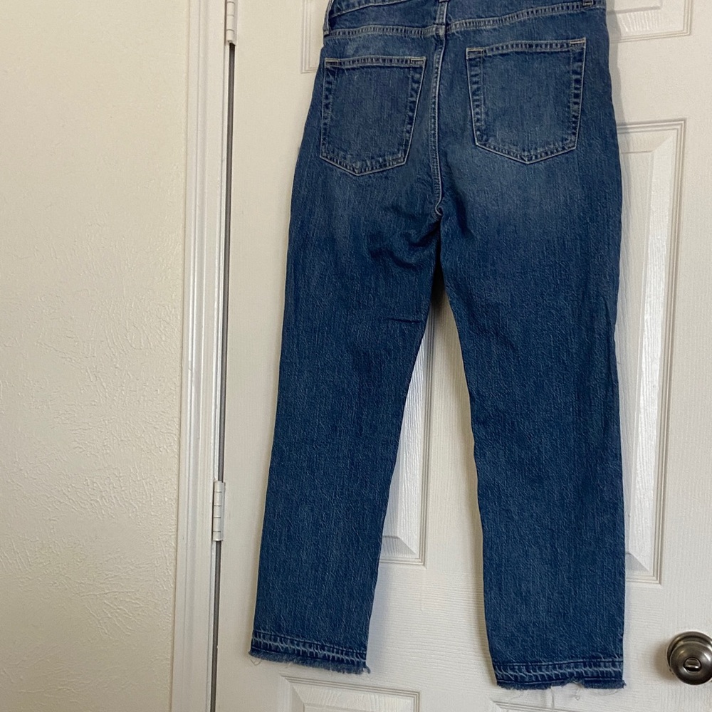 GAP Women’s Straight Blue Jeans with Distressed Details - Picture 5 of 6